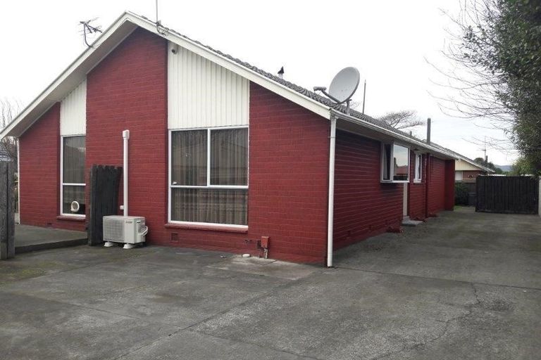 Photo of property in 95 Oakhampton Street, Hornby, Christchurch, 8042