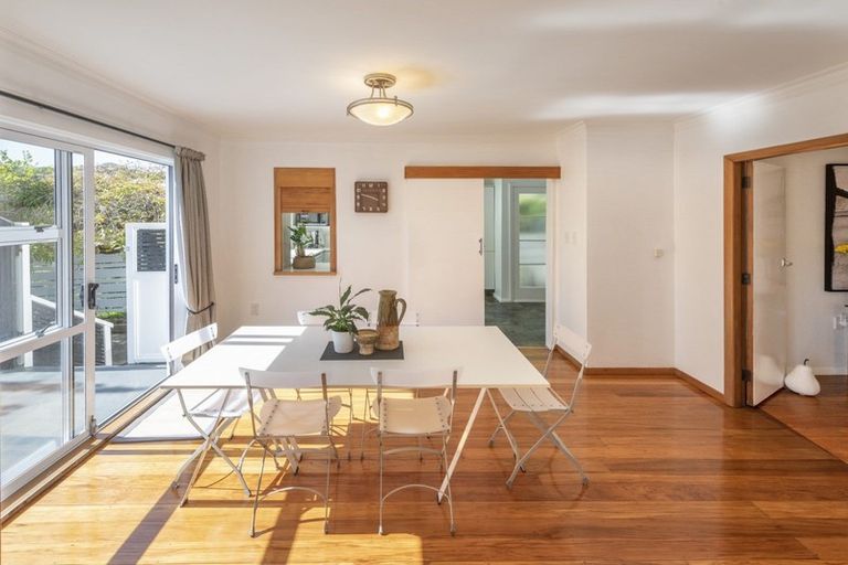 Photo of property in 28 Norwich Street, Wadestown, Wellington, 6012