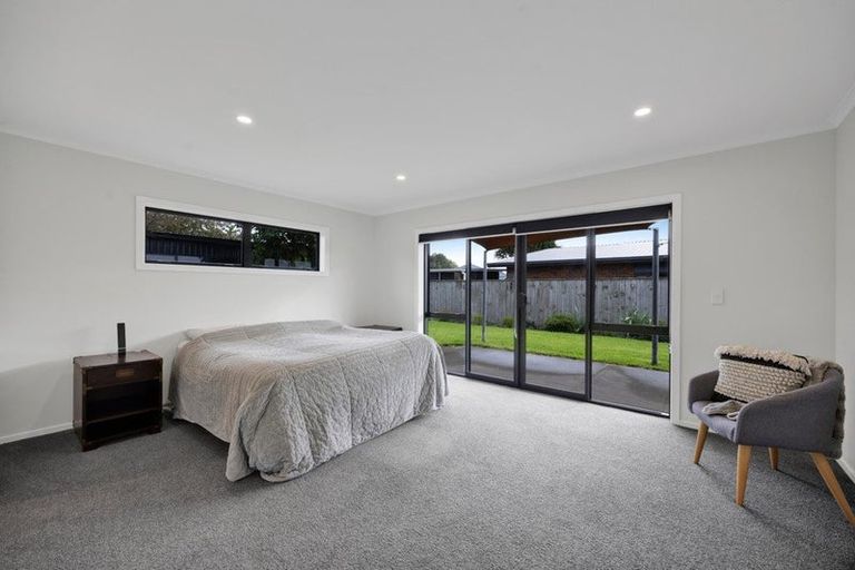 Photo of property in 37 Dillon Drive, Bell Block, New Plymouth, 4312