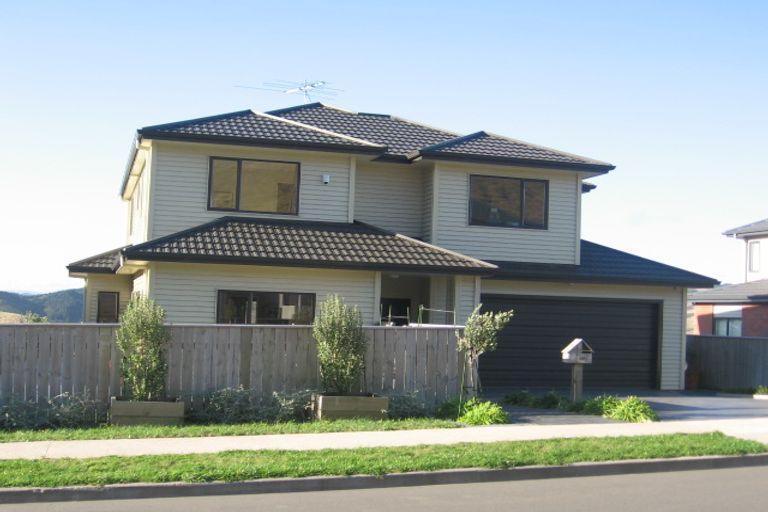Photo of property in 47 Erlestoke Crescent, Churton Park, Wellington, 6037