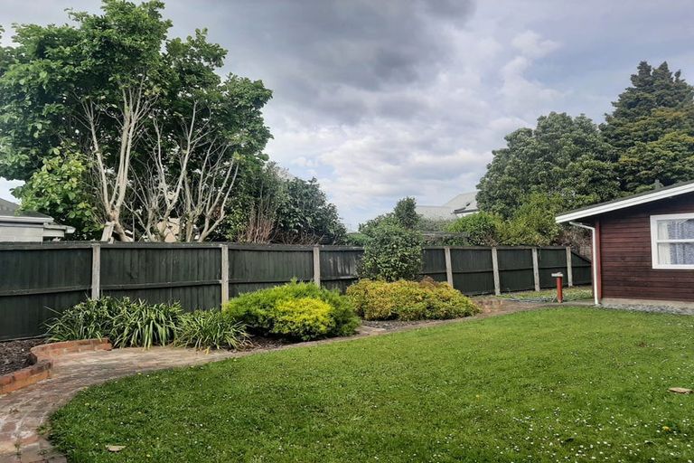 Photo of property in 240 Withells Road, Avonhead, Christchurch, 8042