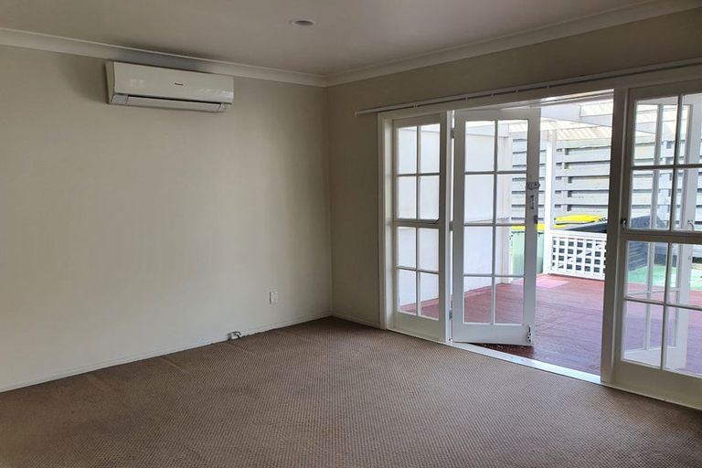 Photo of property in 23a Great South Road, Manurewa, Auckland, 2102