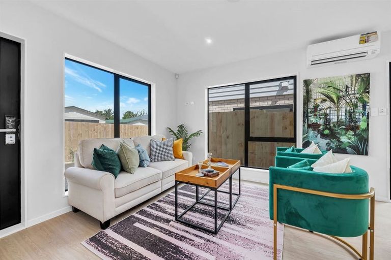 Photo of property in 451e Massey Road, Mangere East, Auckland, 2024