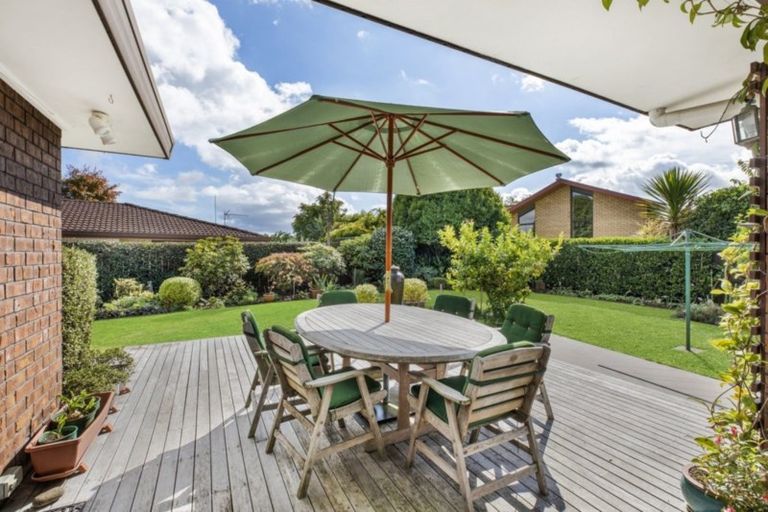 Photo of property in 19 Westholm Way, Pahurehure, Papakura, 2113