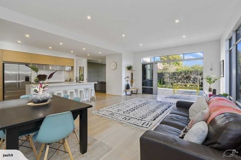 Photo of property in 24b Mansfield Avenue, St Albans, Christchurch, 8014