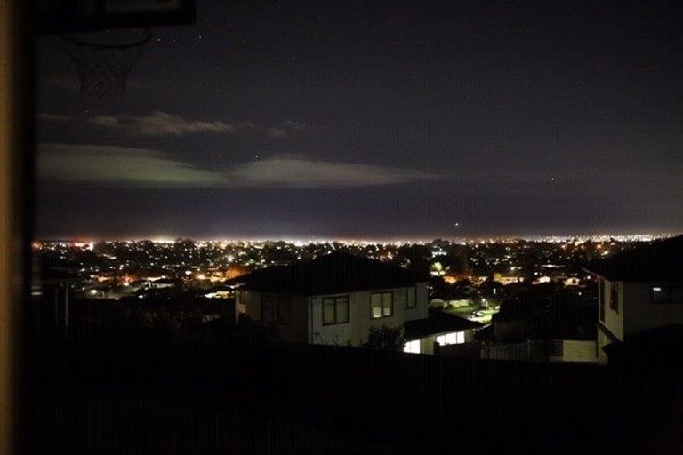 Photo of property in 31 Kirikiri Drive, Papakura, 2110