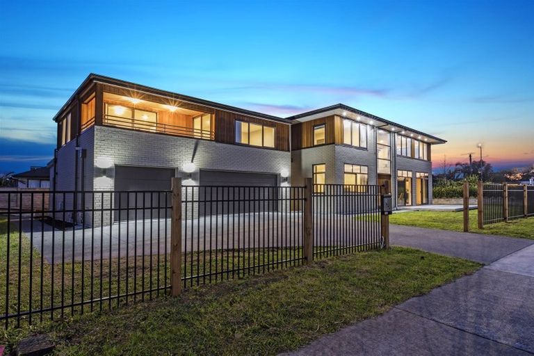 Photo of property in 2 Pitoitoi Drive, Riverhead, 0820