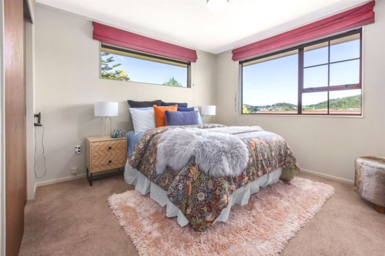 Photo of property in 4 Mercury Way, Whitby, Porirua, 5024