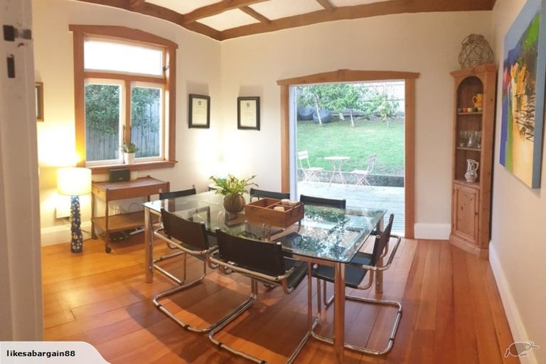 Photo of property in 25 Porter Crescent, Helensville, 0800