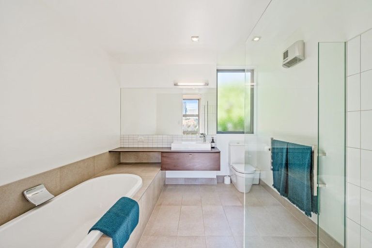 Photo of property in 125 Meadowstone Drive, Wanaka, 9305