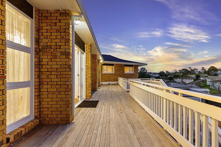 Photo of property in 6 Mahinga Place, Massey, Auckland, 0614