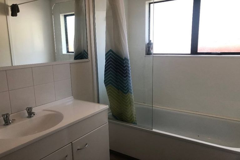 Photo of property in 70 Ngamotu Road, Hilltop, Taupo, 3330