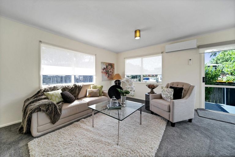 Photo of property in 1/62 Walworth Avenue, Pakuranga Heights, Auckland, 2010