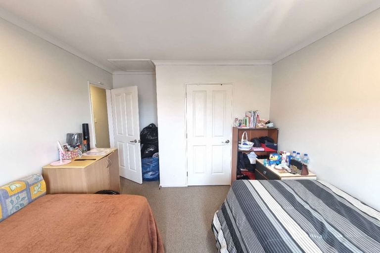 Photo of property in 11/2 Swan Hill Drive, Glen Eden, Auckland, 0602