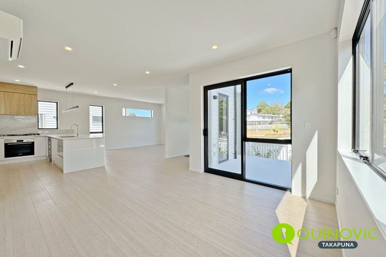 Photo of property in 7d Buisson Glade, West Harbour, 0618