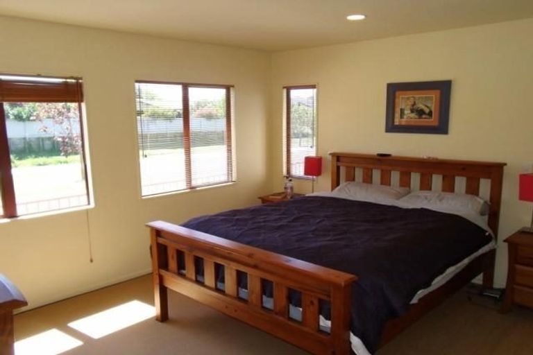 Photo of property in 40a Kensington Drive, Taradale, Napier, 4112