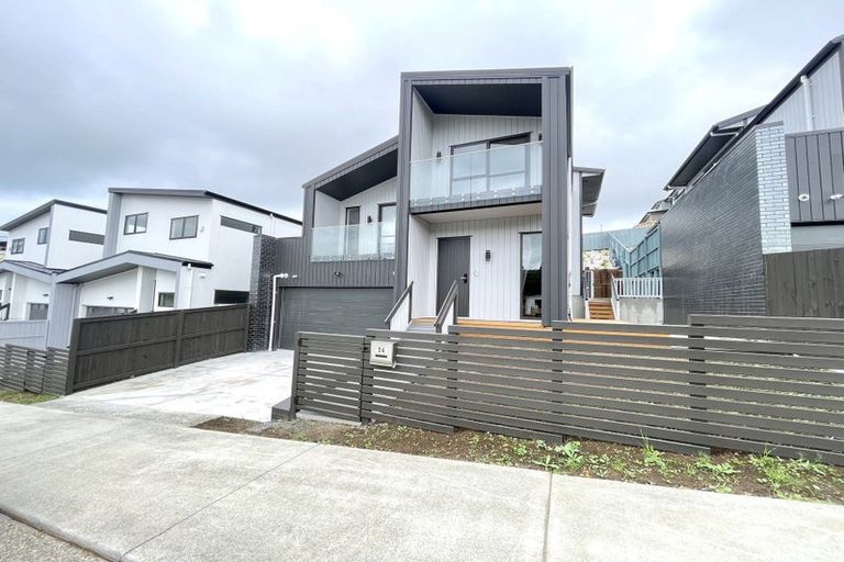 Photo of property in 54 Pacific Heights Road, Orewa, 0931