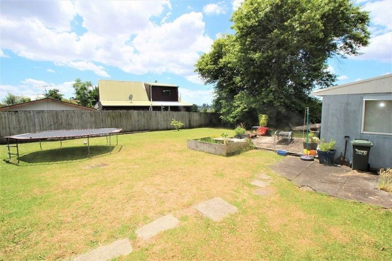 Photo of property in 88 Rosier Road, Glen Eden, Auckland, 0602