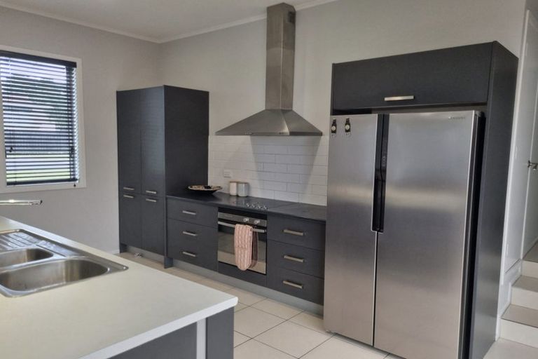 Photo of property in 1/458 Great South Road, Opaheke, Papakura, 2113