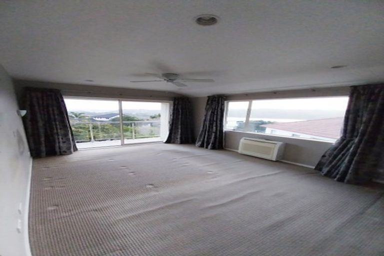 Photo of property in 57 Kittiwake Drive, Schnapper Rock, Auckland, 0632
