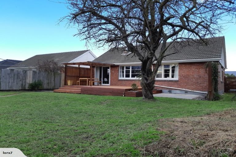 Photo of property in 28 Avro Crescent, Hornby, Christchurch, 8042