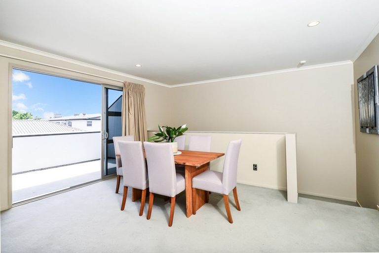 Photo of property in 46u3 Willoughby Street, Whitiora, Hamilton, 3200