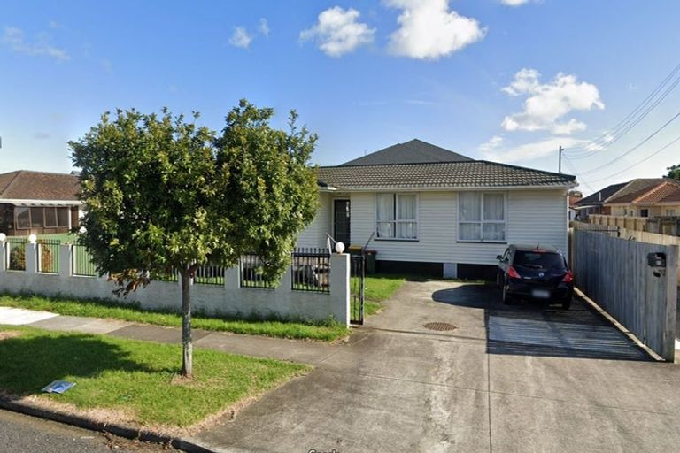 Photo of property in 40 Birdwood Avenue, Papatoetoe, Auckland, 2025