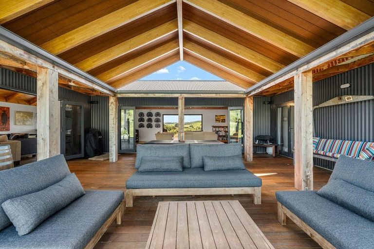 Photo of property in 575 Blue Rock Road, Ruakokoputuna, Martinborough, 5781