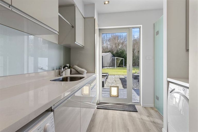 Photo of property in 97e Englefield Road, Northwood, Christchurch, 8051