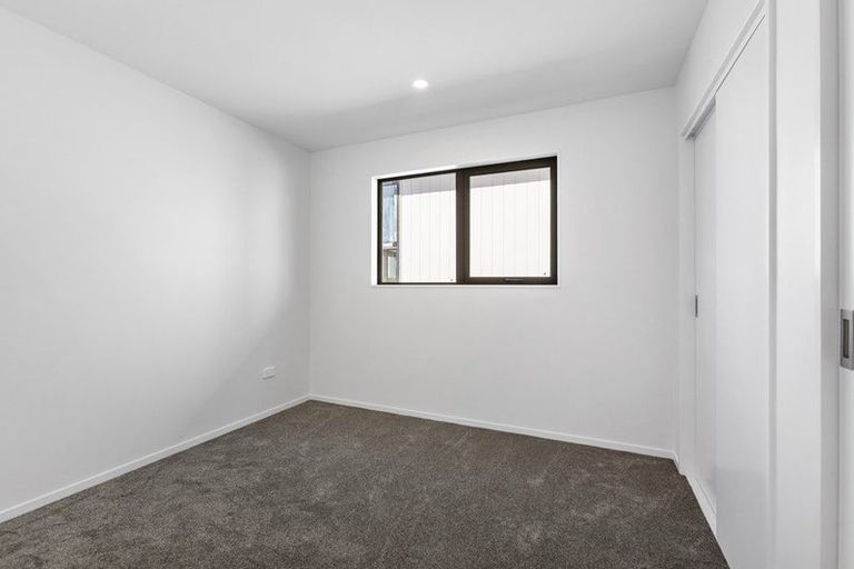 Photo of property in 179 Henwood Road, Westgate, Auckland, 0814