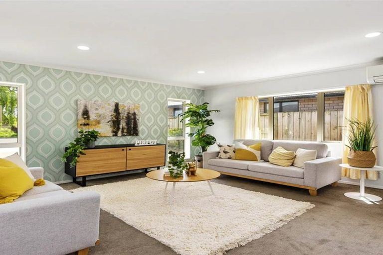 Photo of property in 210 Saint James Drive, Huntington, Hamilton, 3210