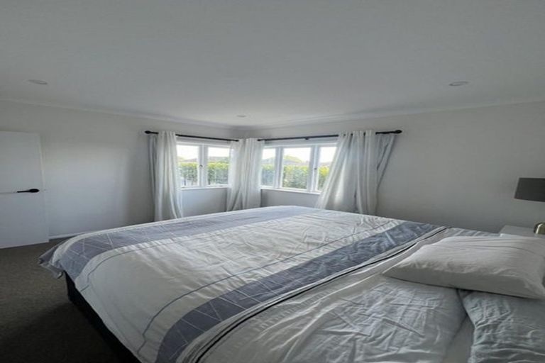 Photo of property in 3a Paton Avenue, Te Atatu South, Auckland, 0610