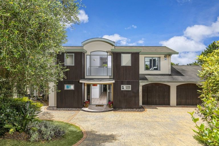 Photo of property in 20 Highwood Grove, Torbay, Auckland, 0630