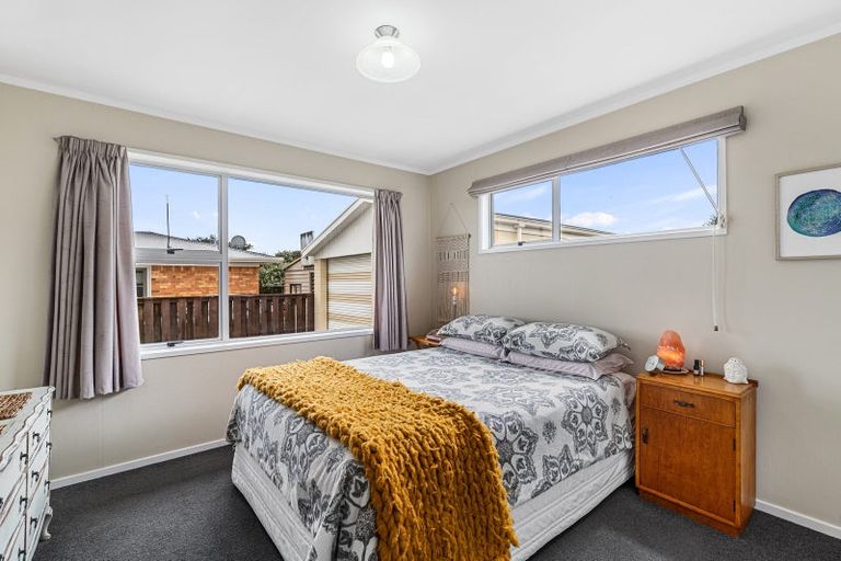 Photo of property in 31 Poaka Avenue, Dinsdale, Hamilton, 3204