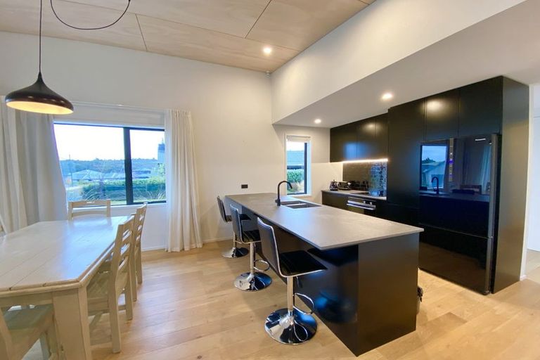 Photo of property in 68 Infinity Drive, Wanaka, 9305