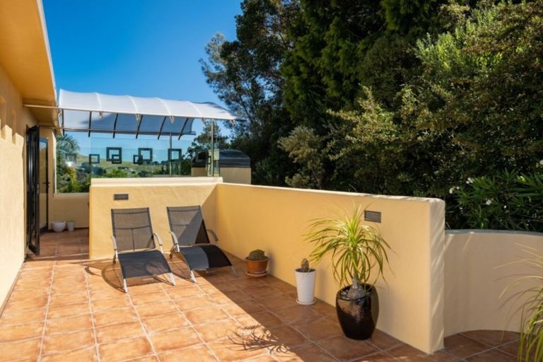 Photo of property in 32 Cumberland Rise, Taradale, Napier, 4112