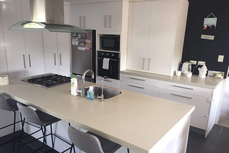 Photo of property in 16 Gerontius Glade, Torbay, Auckland, 0630