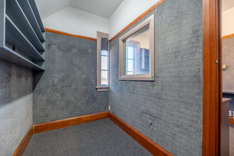 Photo of property in 334 Oriental Parade, Oriental Bay, Wellington, 6011