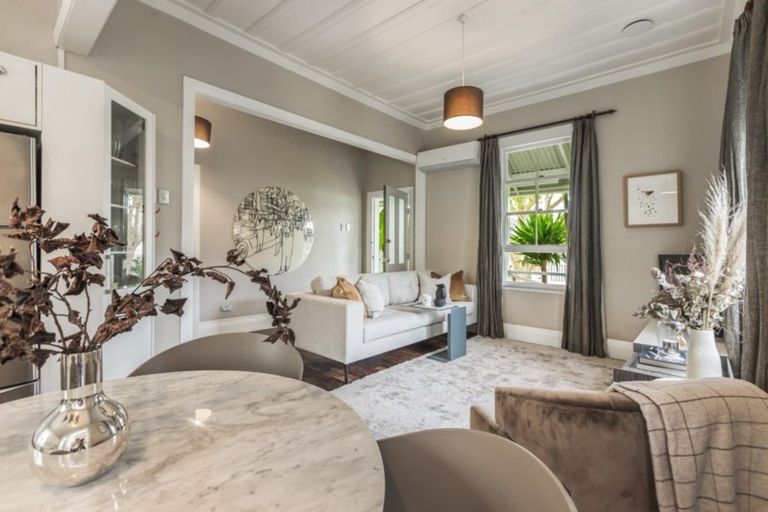 Photo of property in 29 Duke Street, Levin, 5510