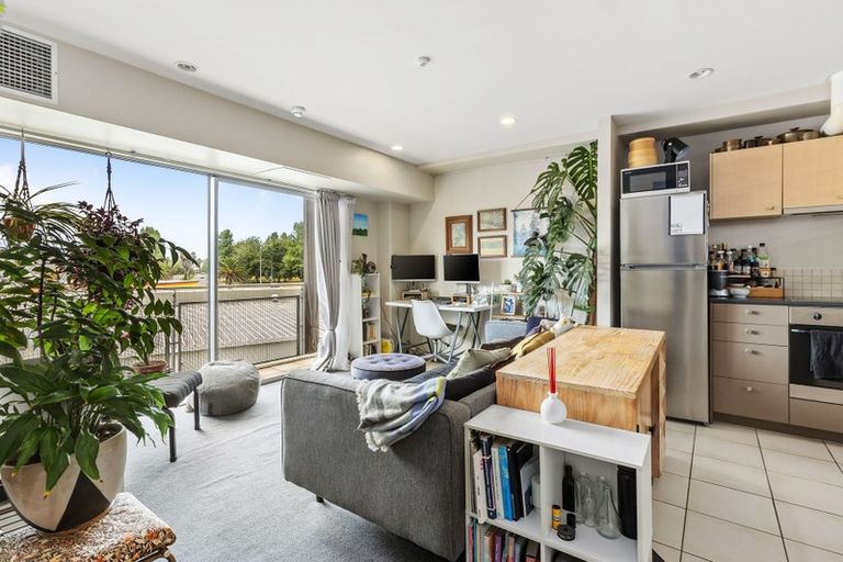 Photo of property in Albany Central, 16a/210 Dairy Flat Highway, Albany, Auckland, 0632