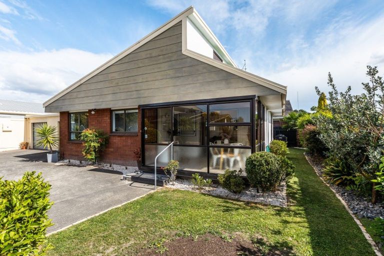 Photo of property in 50a Avenue Road, Greenmeadows, Napier, 4112