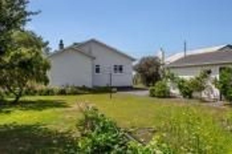 Photo of property in 4 South Featherston Road, South Featherston, Featherston, 5771