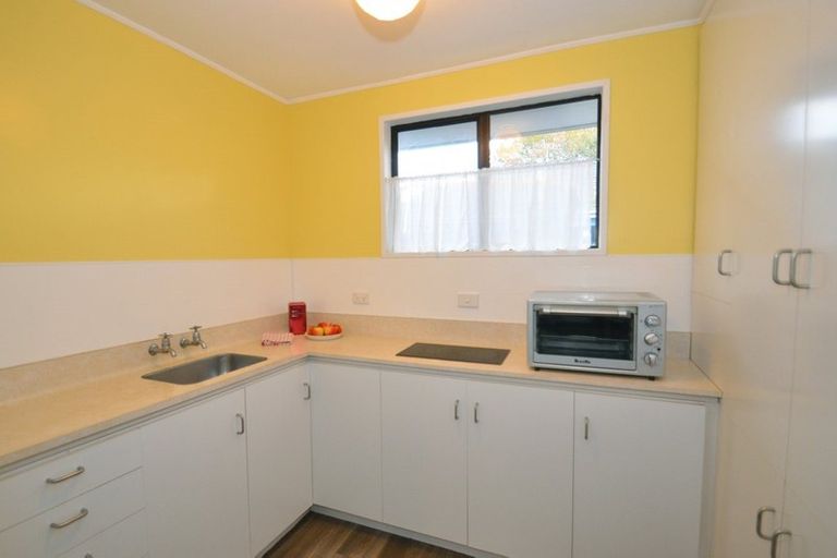 Photo of property in 33 Seymour Street, Hornby, Christchurch, 8042