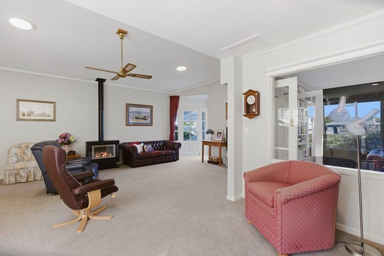 Photo of property in 24 Turi Street, Welbourn, New Plymouth, 4312