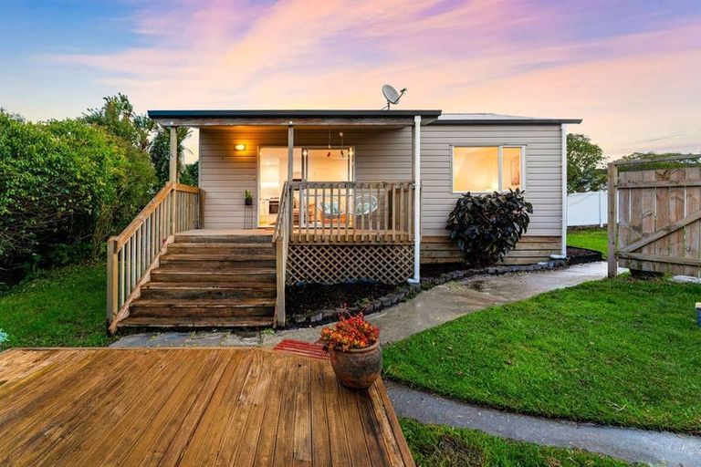 Photo of property in 13a Becroft Drive, Forrest Hill, Auckland, 0620