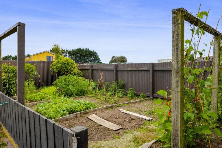 Photo of property in 26 Iredale Road, Hawera, 4610