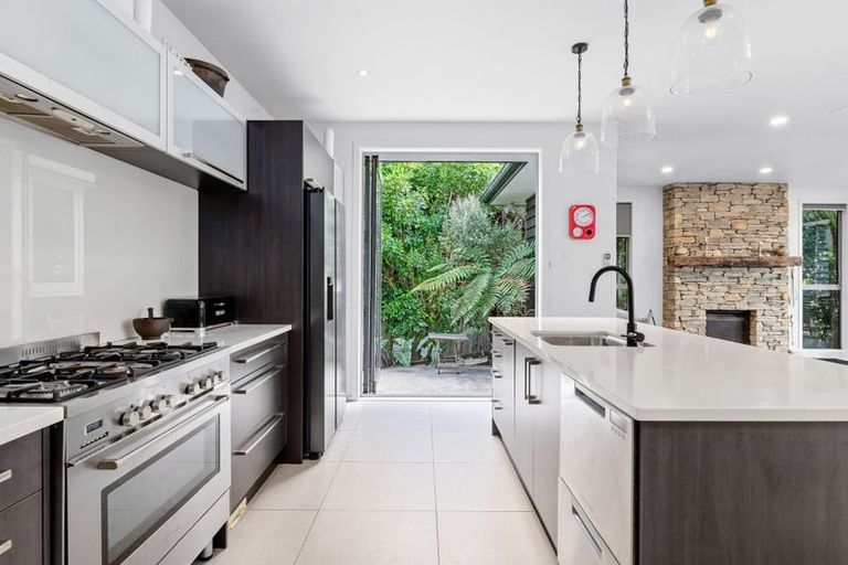 Photo of property in 21 Oldfield Court, Huntington, Hamilton, 3210