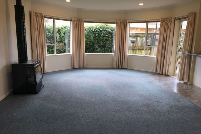 Photo of property in 15 San Vito Place, Paraparaumu Beach, Paraparaumu, 5032