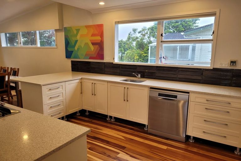 Photo of property in 4 Chorley Grove, Churton Park, Wellington, 6037