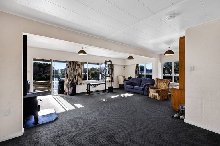 Photo of property in 65 Iredale Road, Hawera, 4610